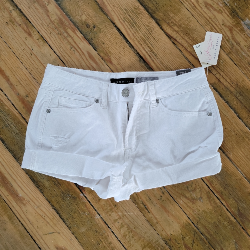 NWT Aeropostale white Tomboy shorts